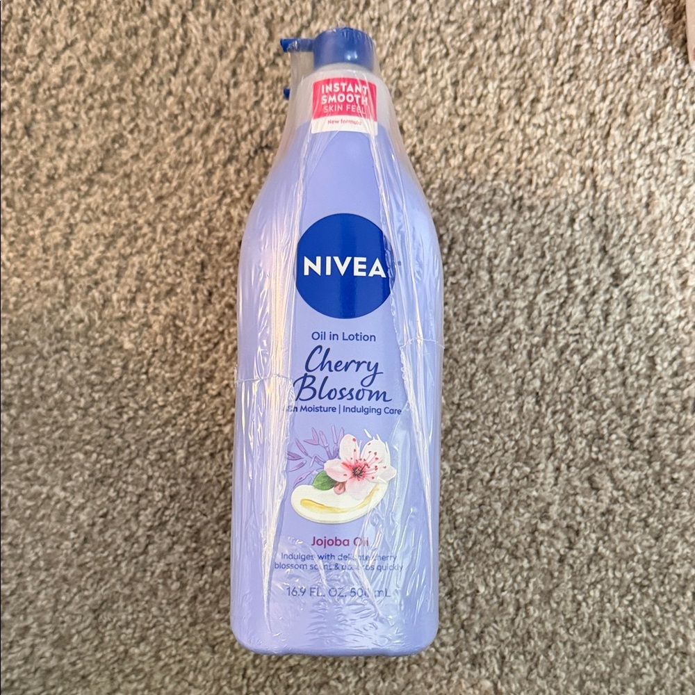NIVEA‎ Cherry Blossom Oil in Lotion - 3 pack